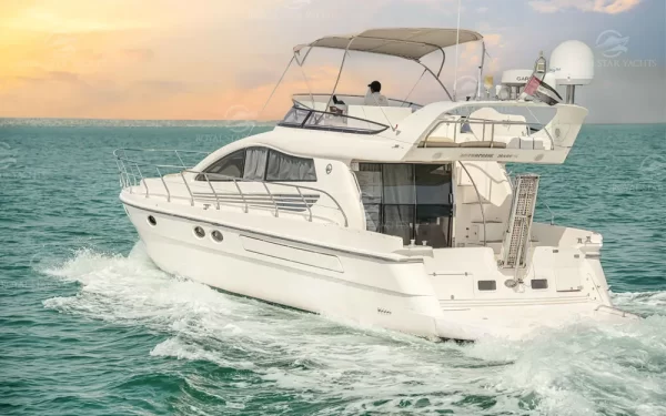 Enterprise Yacht Cruising in Dubai Marina