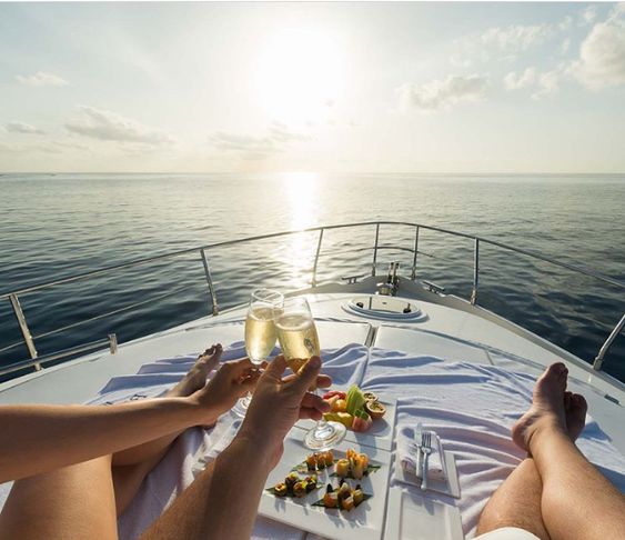 Sunset & Dinner Cruise tours